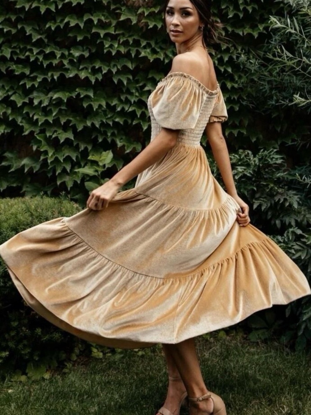 Baltic Born | Vivaldi Gold Velvet Smocked Neck Tiered Puff Sleeve Midi Dress ~ M - Picture 2 of 7